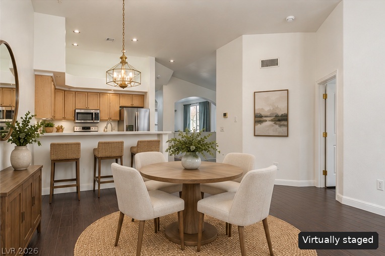 Photo 7 of 37, 7625 Valley Green Drive #201