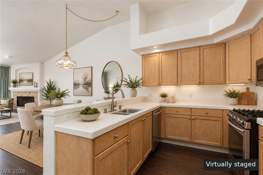 Photo 8 of 37, 7625 Valley Green Drive #201
