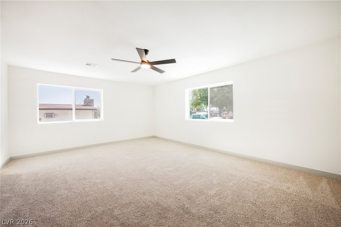 Photo 14 of 21, 412 Gilday Avenue