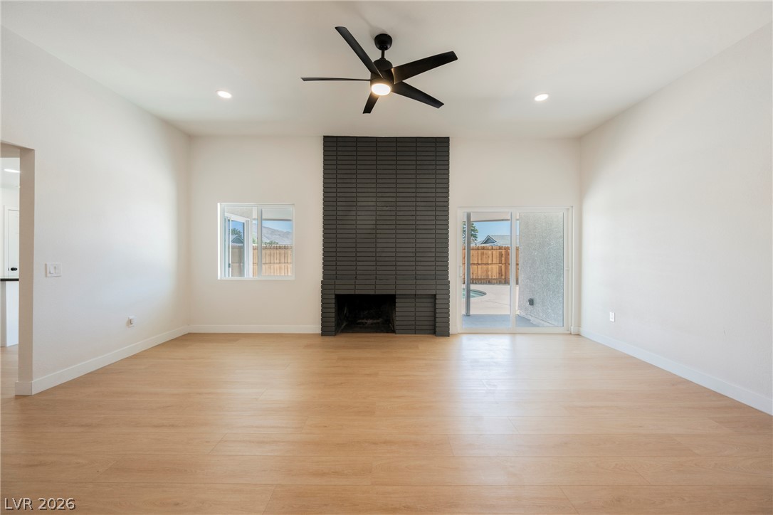 Photo 8 of 21, 2454 Winterwood Boulevard