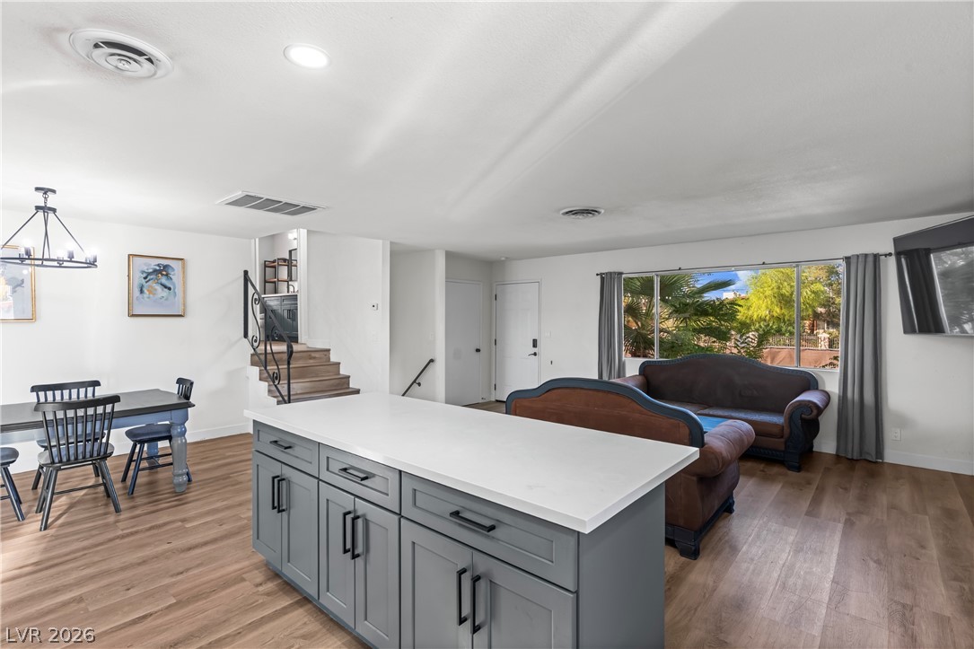 Photo 9 of 37, 5077 Stampa Avenue
