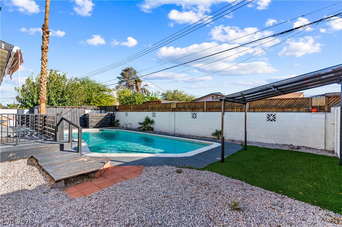 Photo 33 of 37, 5077 Stampa Avenue