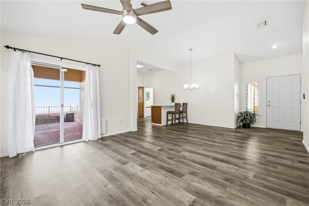 Photo 6 of 33, 3021 Treesdale Drive