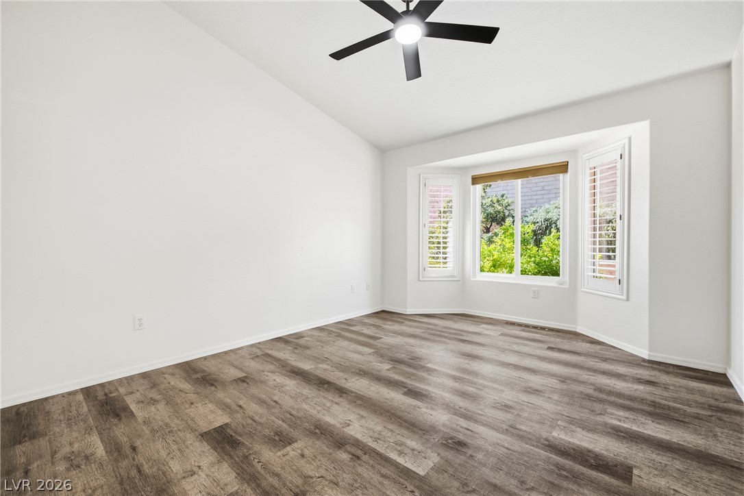 Photo 13 of 33, 3021 Treesdale Drive