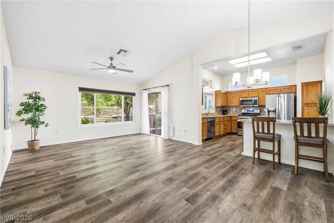 Photo 4 of 3021 Treesdale Drive