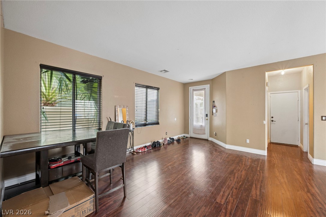 Photo 6 of 42, 3648 Remington Grove Avenue