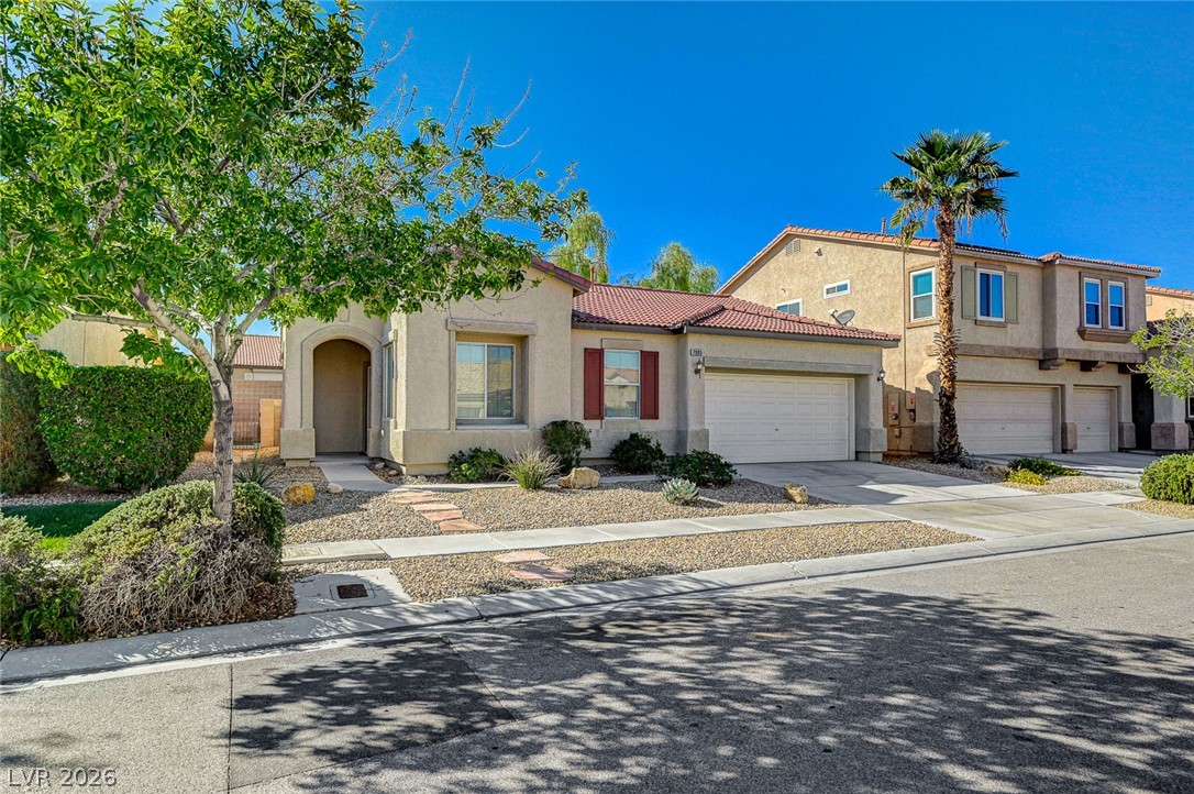 Photo 4 of 7905 Sagebrush Bend Street
