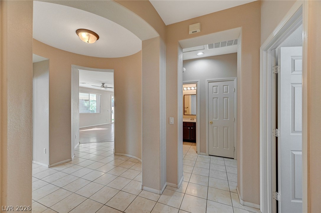 Photo 7 of 53, 7905 Sagebrush Bend Street