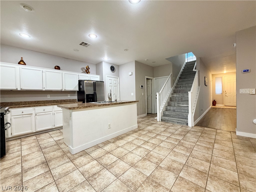 Photo 18 of 49, 8345 Palace Heights Avenue
