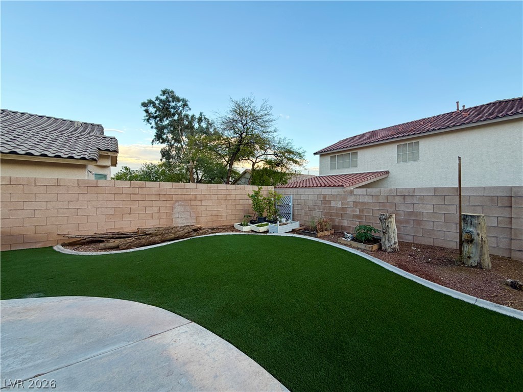 Photo 43 of 49, 8345 Palace Heights Avenue