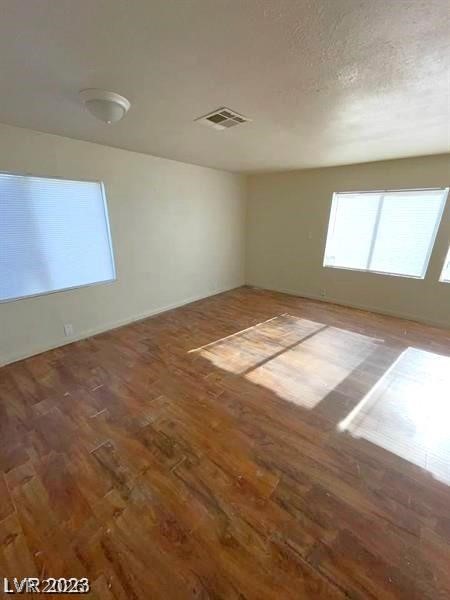 Photo 16 of 32, 5556 Everglade Street