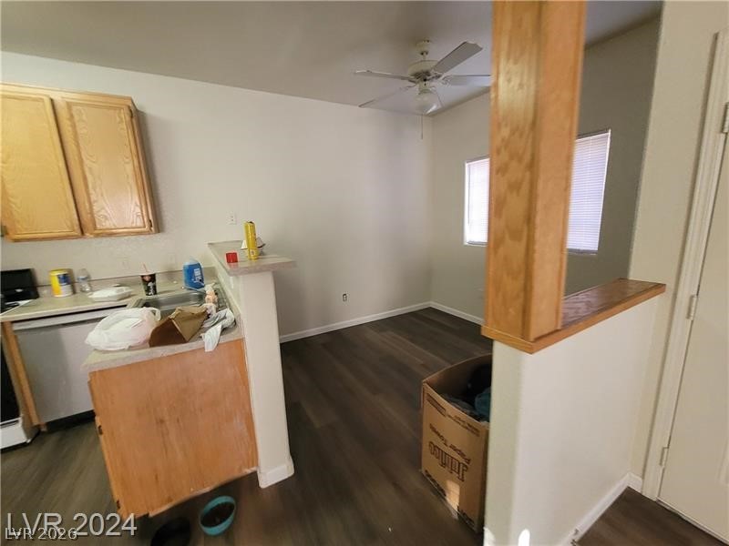 Photo 7 of 21, 4730 E Craig Road #1106