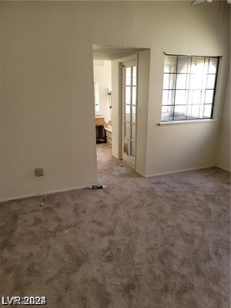 Photo 15 of 18, 4720 Obannon Drive #D