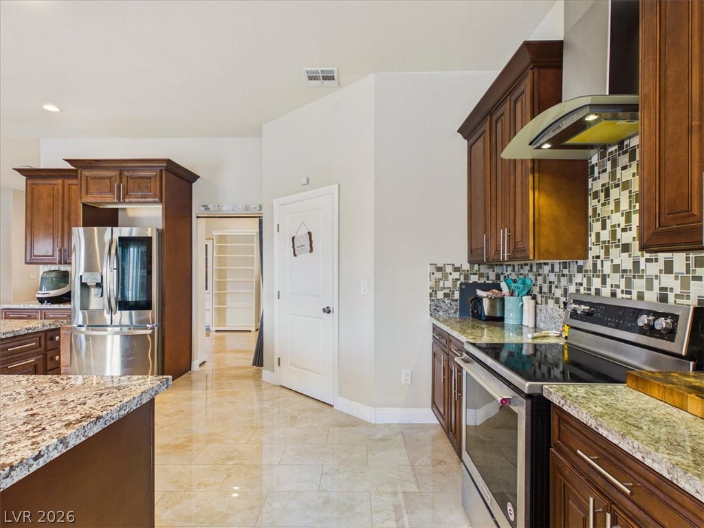 Photo 14 of 77, 6651 Raintree Court