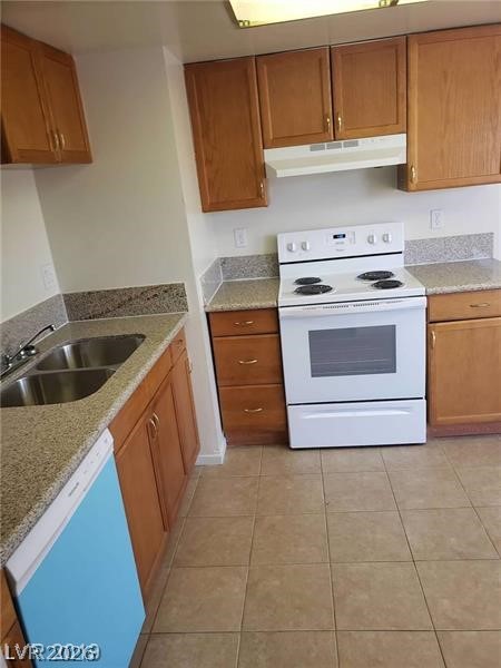 Photo 10 of 43, 2981 Country Manor Lane #118