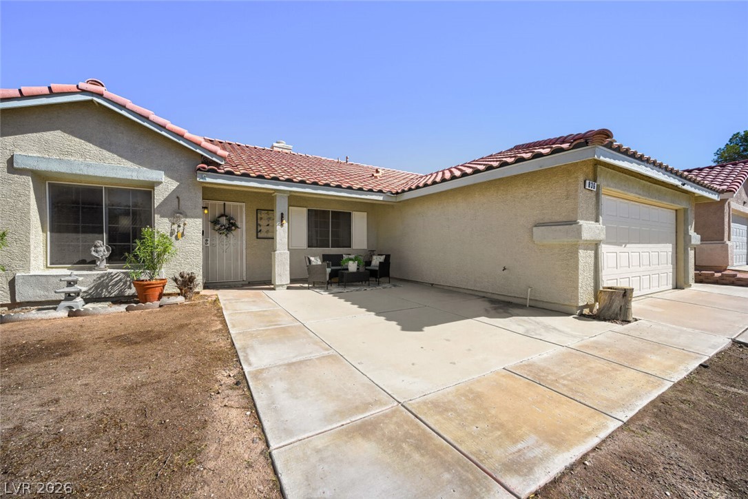 Photo 3 of 836 Grape Vine Avenue