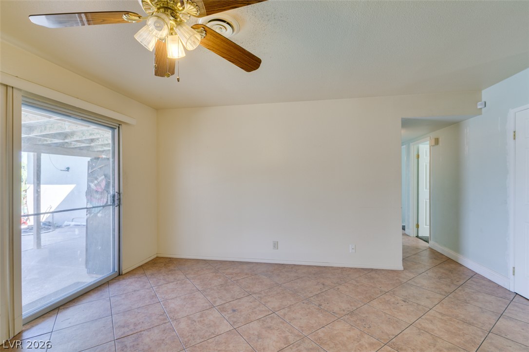 Photo 7 of 24, 2117 Las Flores Street
