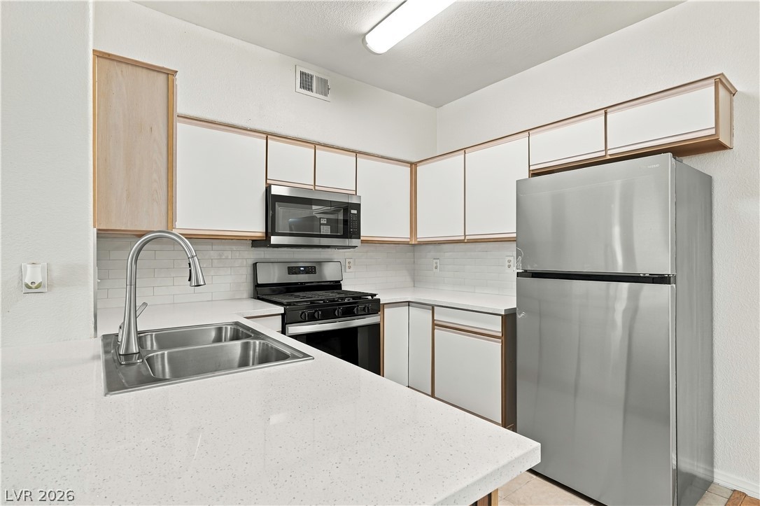 Photo 11 of 25, 5751 E Hacienda Avenue #234