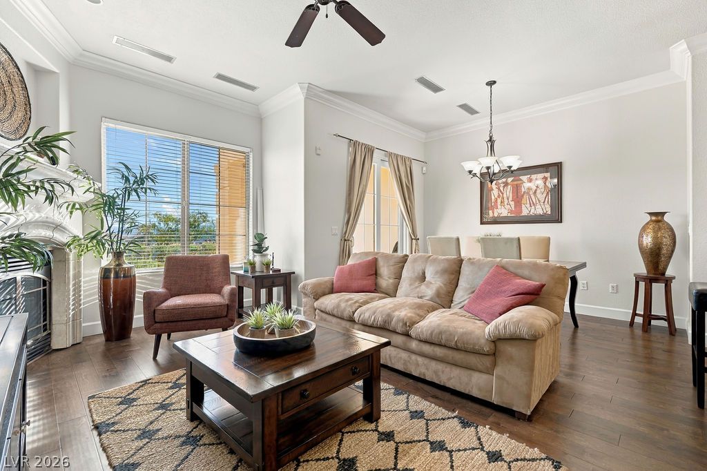 Photo 9 of 43, 18 Via Visione #102