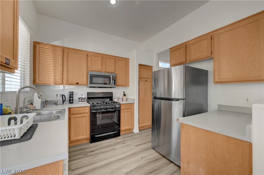 Photo 13 of 40, 5215 Wild Orchid Street