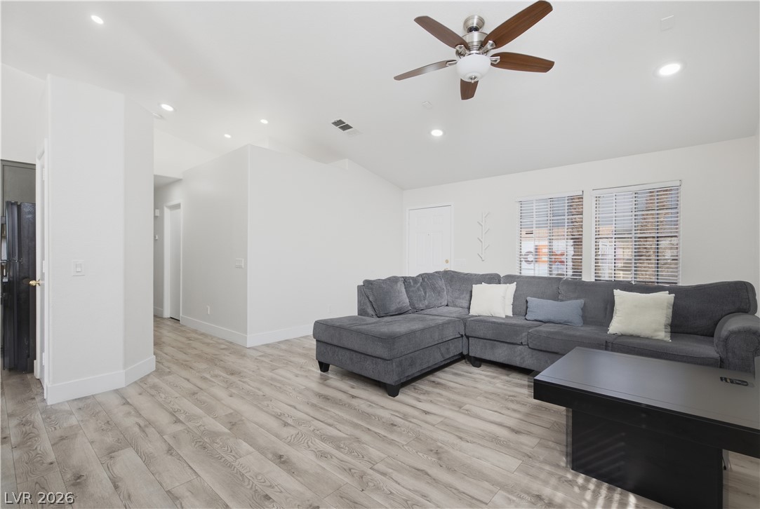 Photo 9 of 56, 3447 Bassler Street