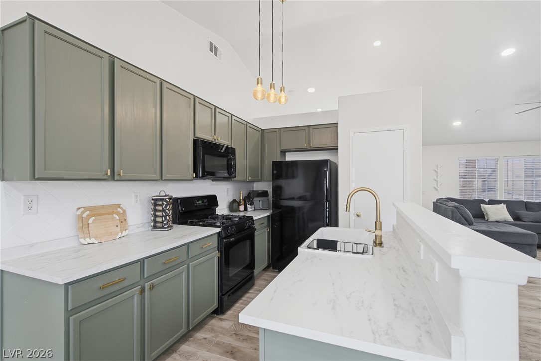 Photo 17 of 56, 3447 Bassler Street