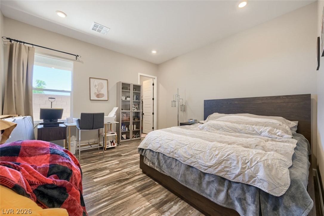 Photo 39 of 49, 8310 W Camero Avenue
