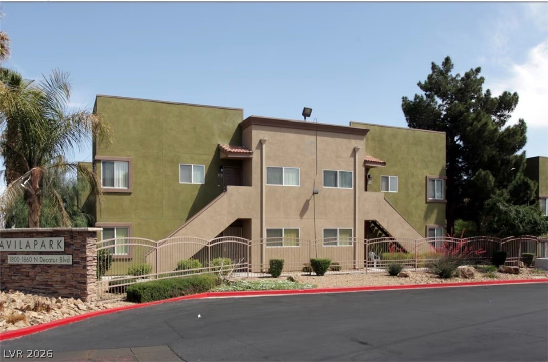 Photo 9 of 9, 1812 N Decatur Boulevard #101