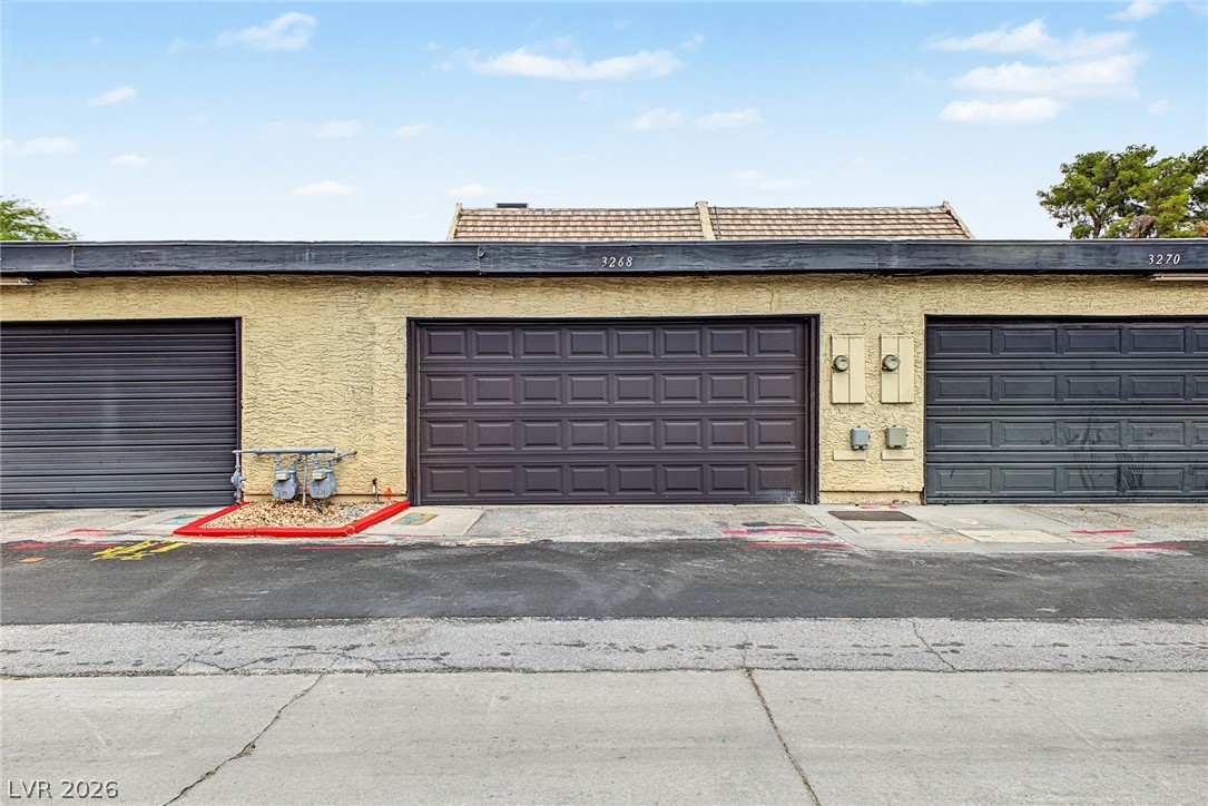 Photo 23 of 27, 3268 Liahona Way