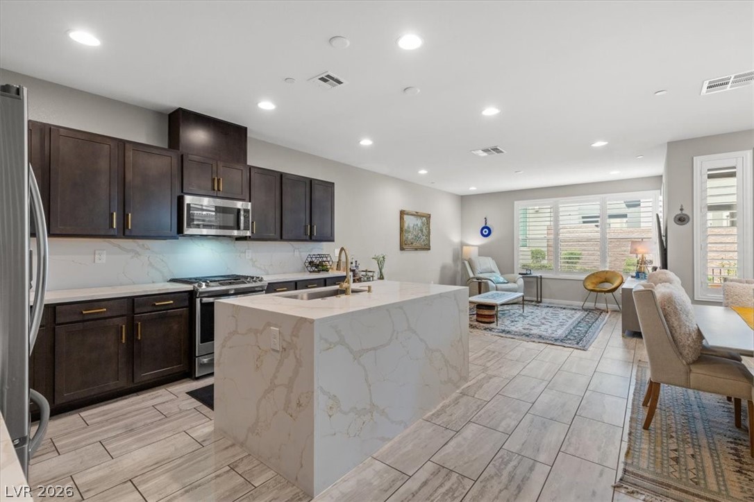 Photo 12 of 25, 11286 Cactus Tower Avenue #103