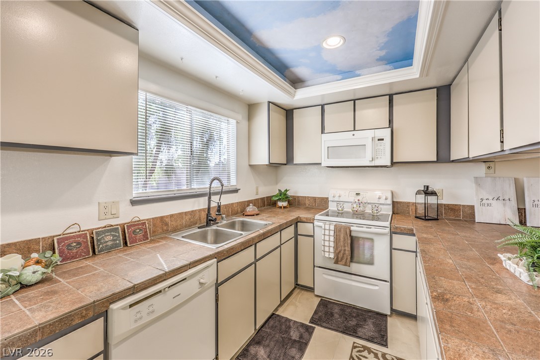 Photo 13 of 29, 3240 Cameron Street #D