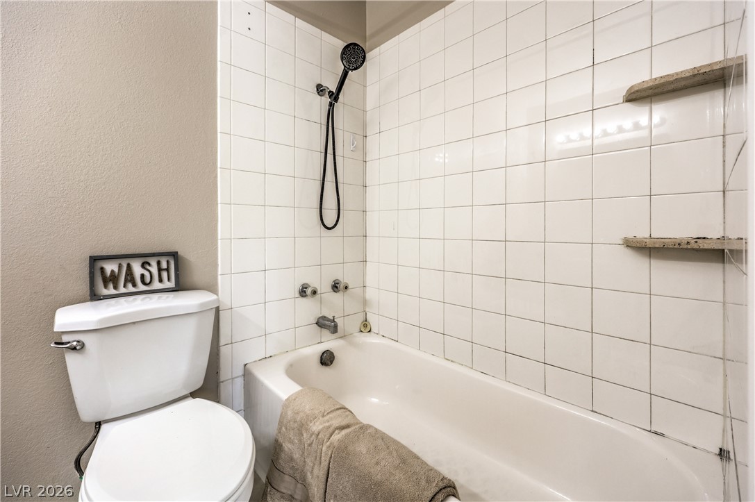 Photo 21 of 29, 3240 Cameron Street #D