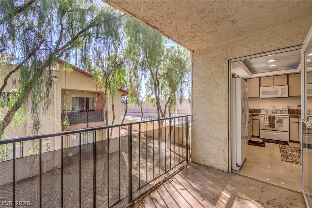 Photo 27 of 29, 3240 Cameron Street #D