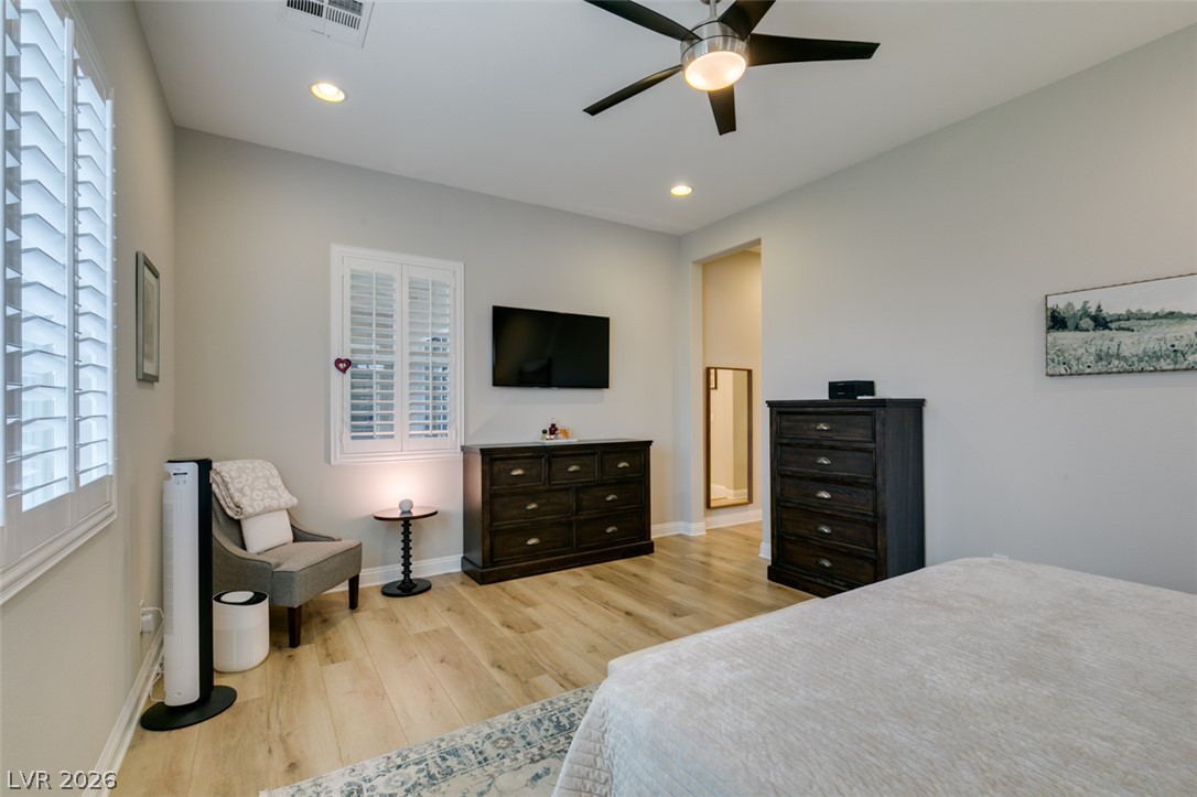 Photo 35 of 52, 7326 Winesburg Street