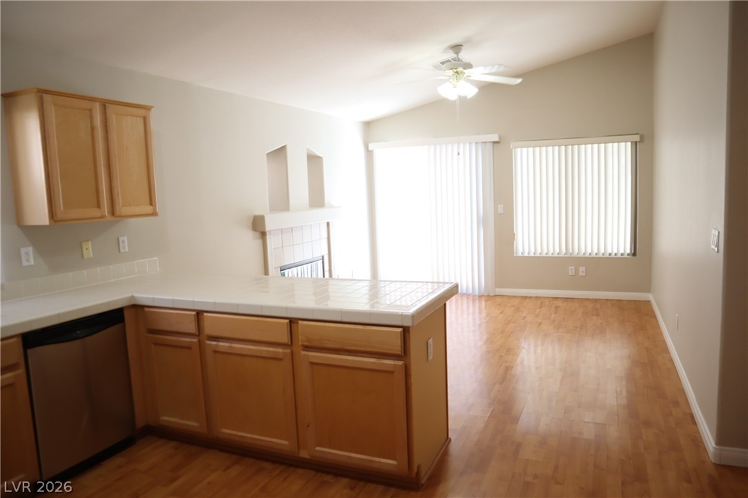 Photo 11 of 27, 2580 Spruce Creek Drive