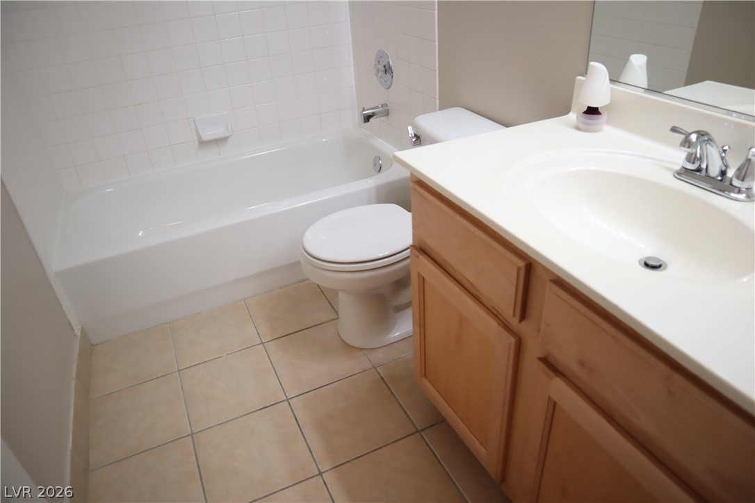 Photo 18 of 27, 2580 Spruce Creek Drive