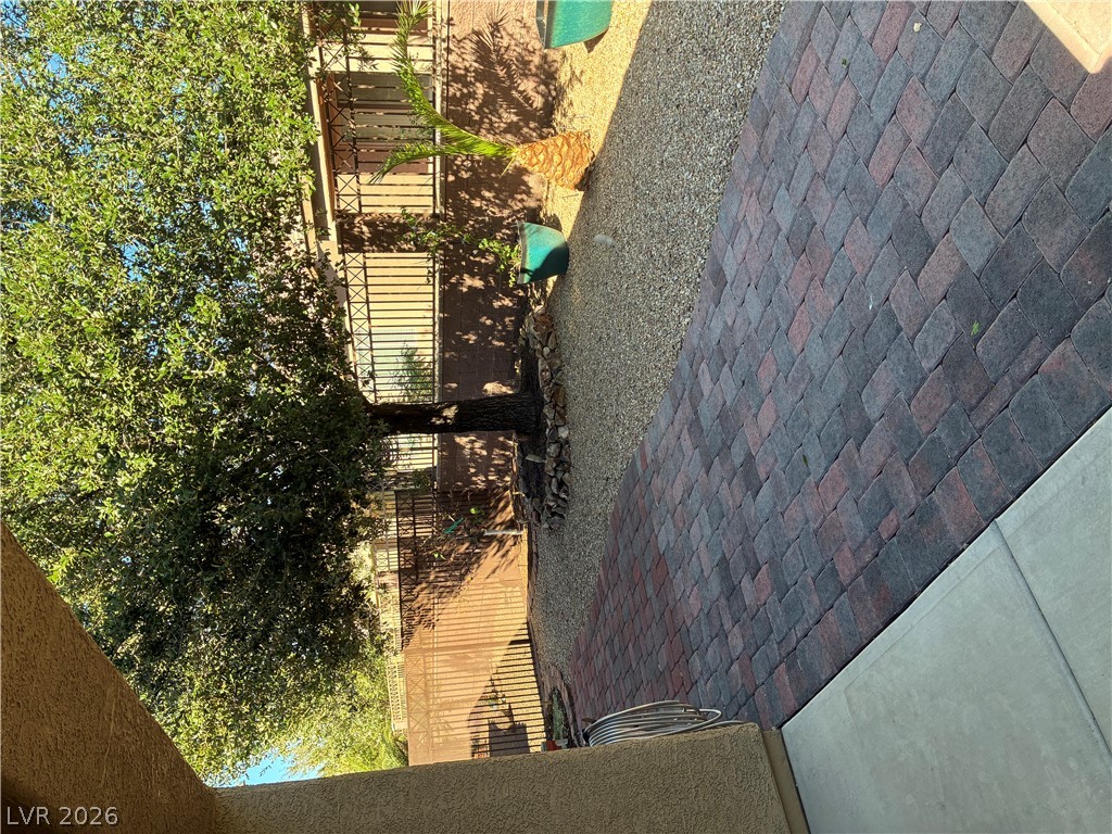 Photo 8 of 13, 6096 Corbin Avenue