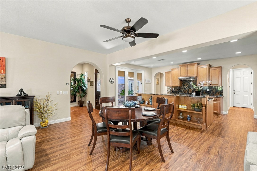 Photo 12 of 33, 3364 Saddlebrook Street