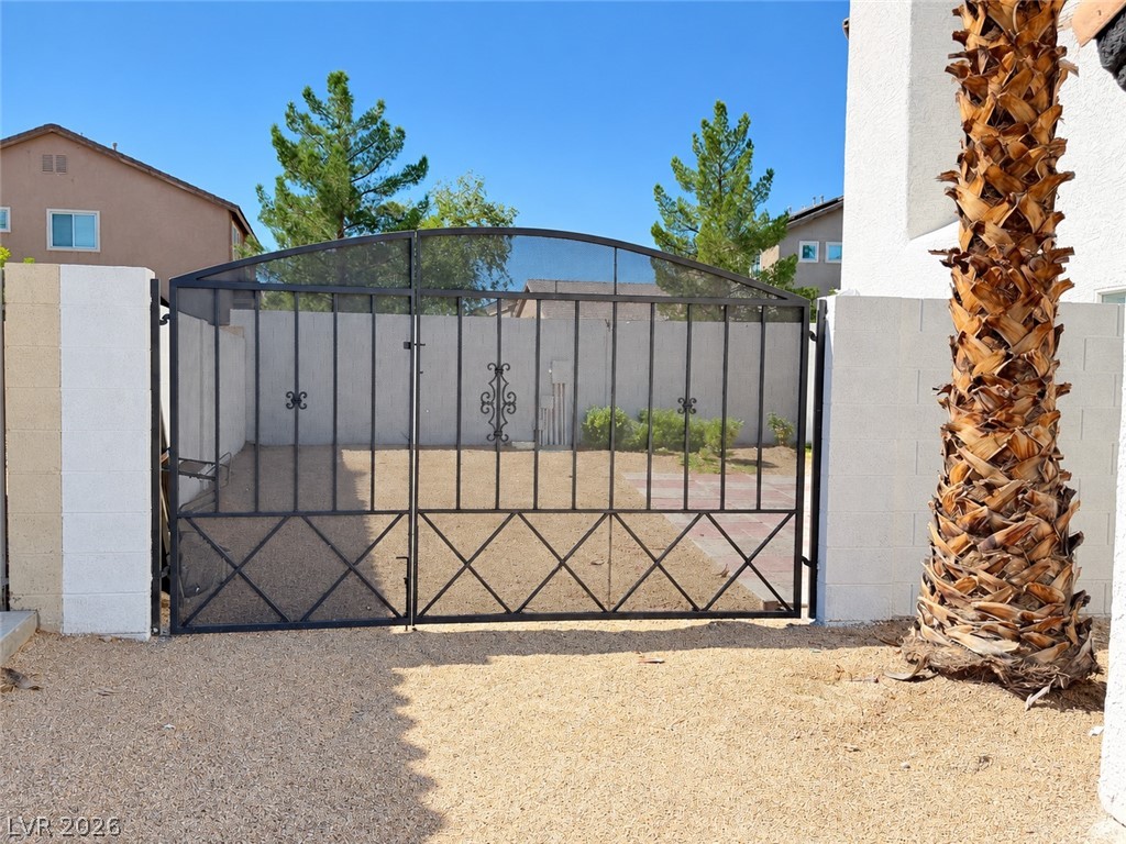 Photo 3 of 4233 Glass Lantern Drive