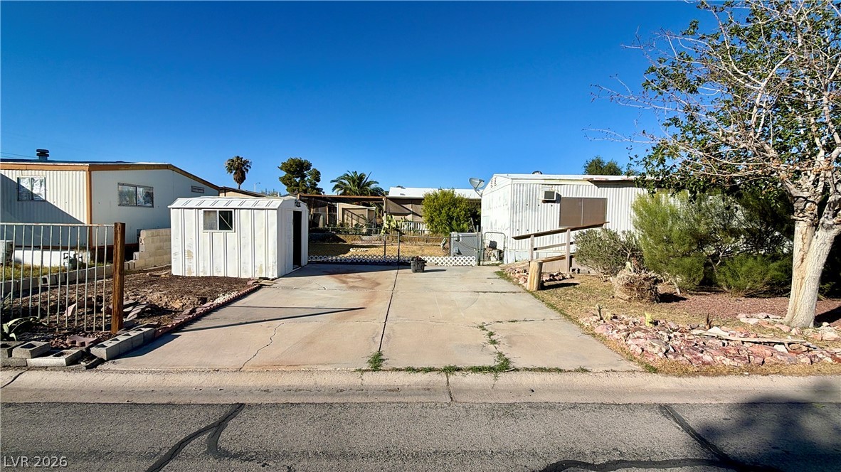 Photo 7 of 29, 2815 Everglade Street