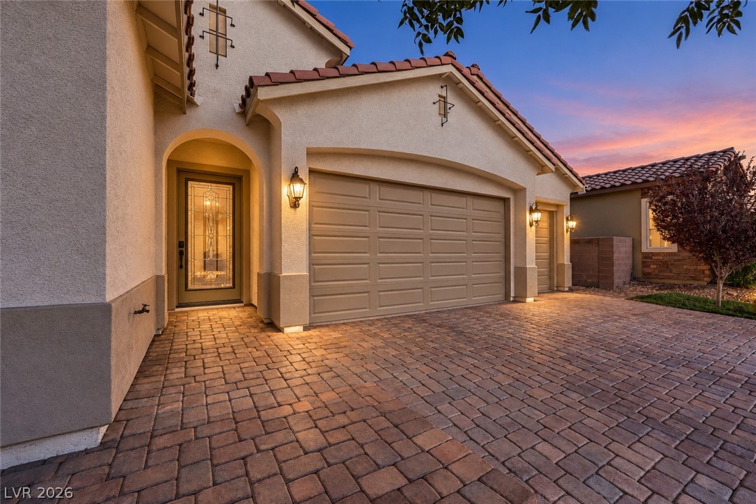 Photo 9 of 94, 2510 Inverleven Avenue