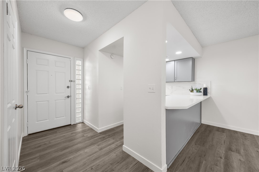 Photo 7 of 26, 1863 Camino Verde Lane