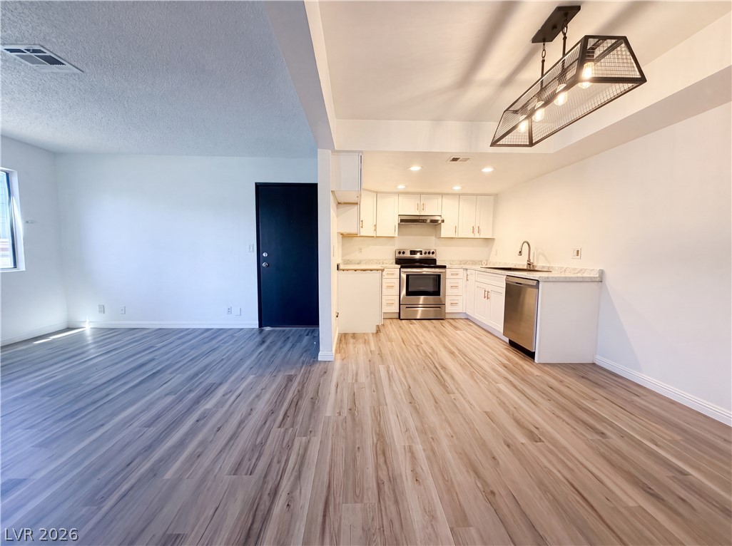 Photo 3 of 1701 E Katie Avenue #83