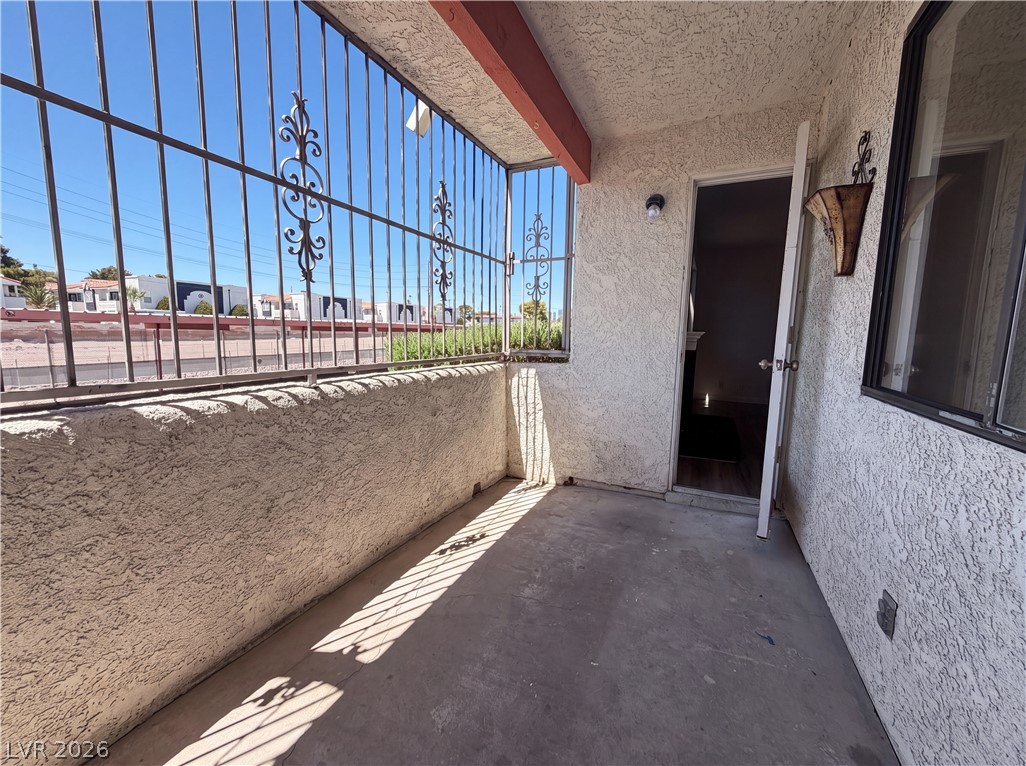 Photo 19 of 20, 1701 E Katie Avenue #83