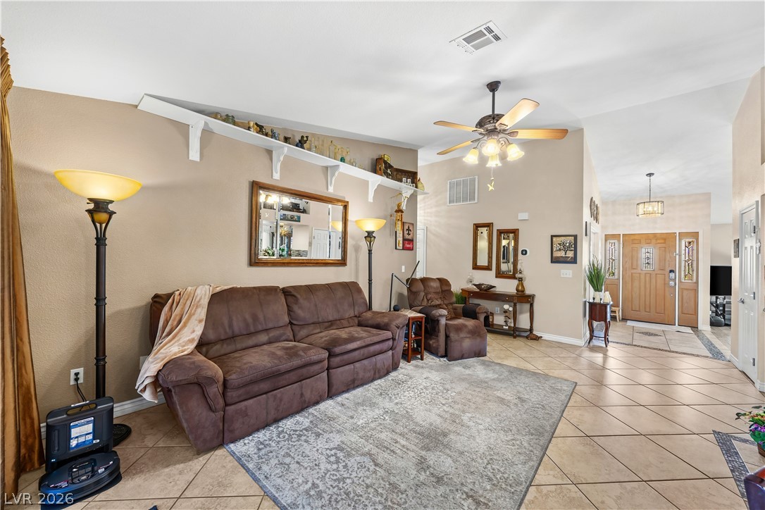 Photo 17 of 31, 3729 Rockland Drive