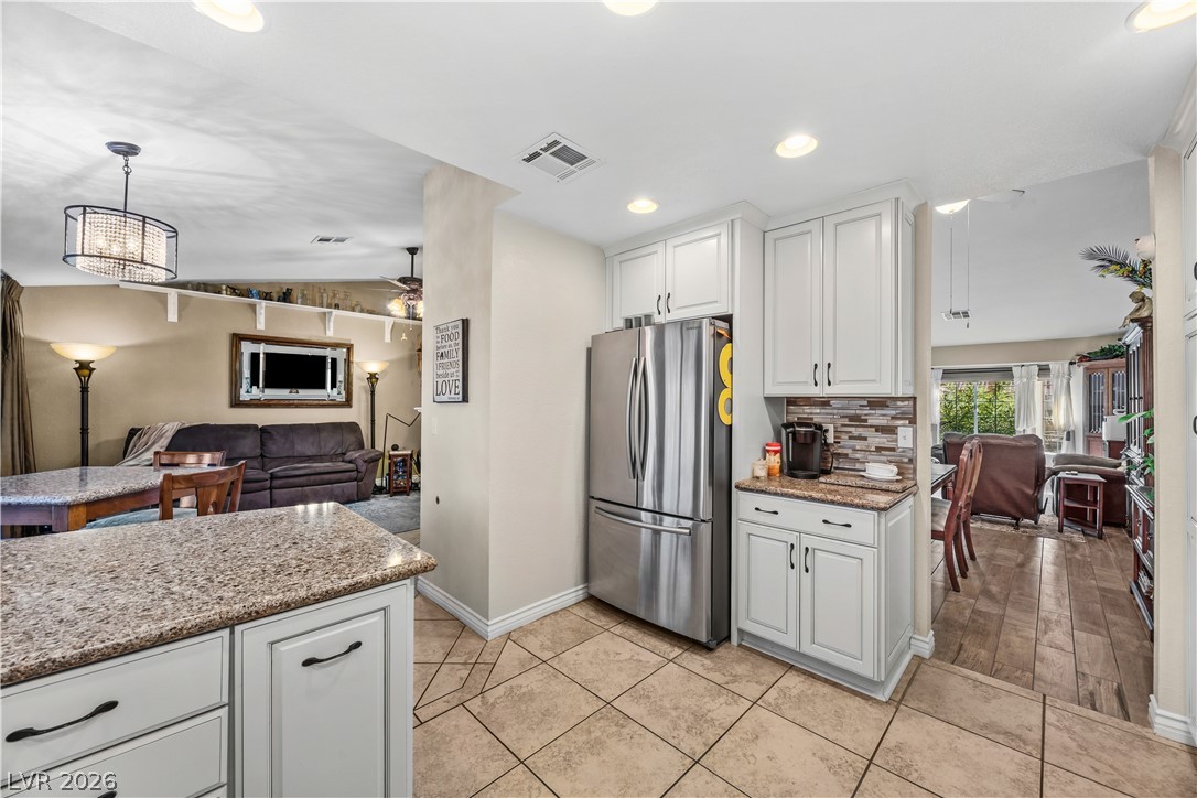 Photo 12 of 31, 3729 Rockland Drive