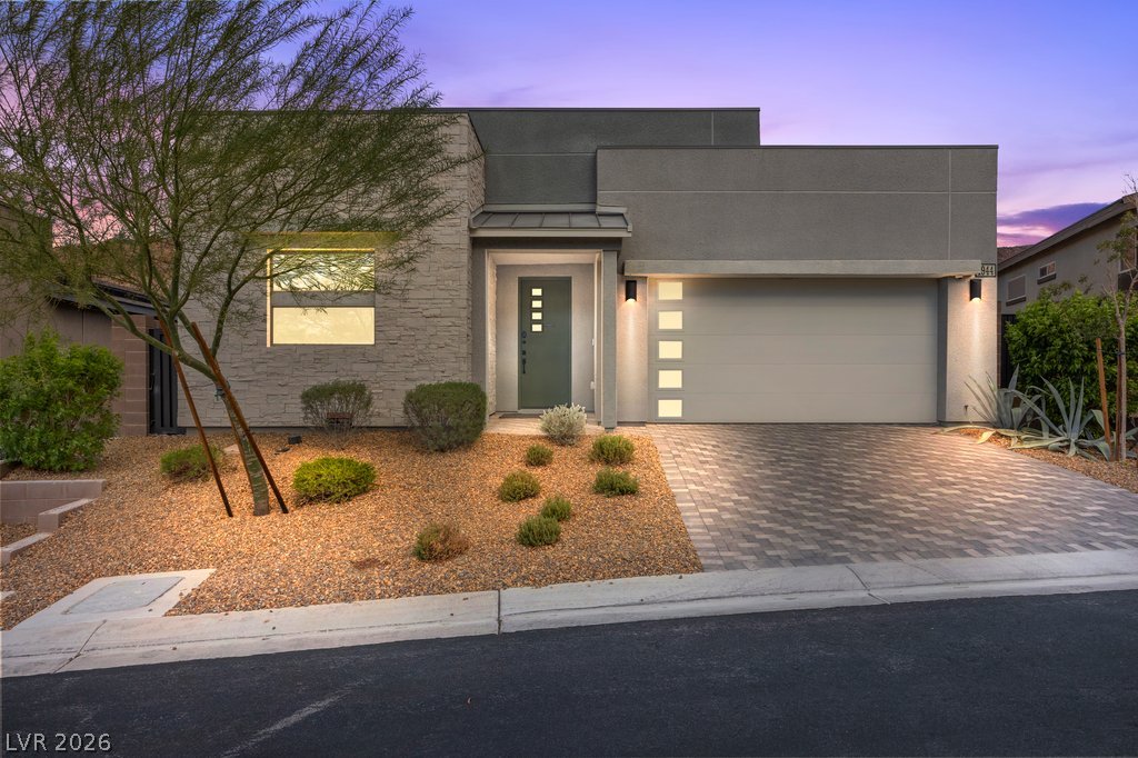 1944 Regal Bluff Drive, Henderson