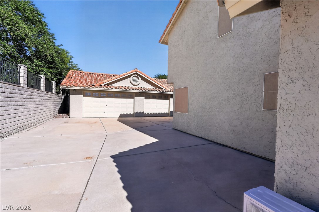 Photo 31 of 33, 3304 Cactus Springs Drive