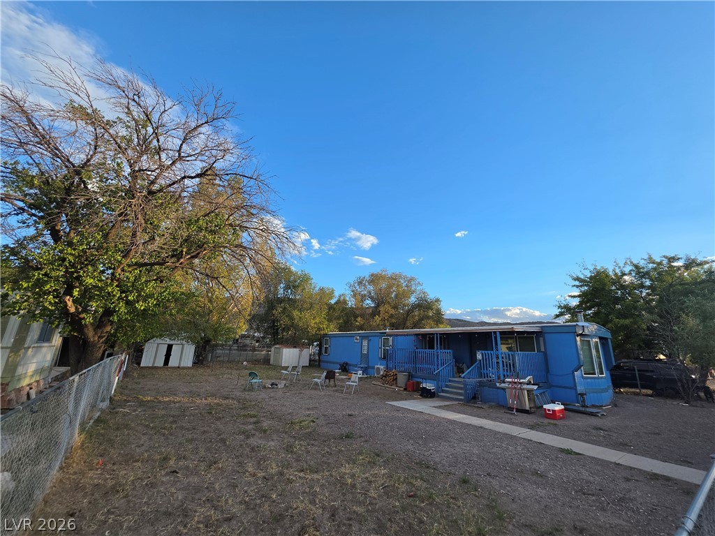 855 Holt Avenue, Caliente