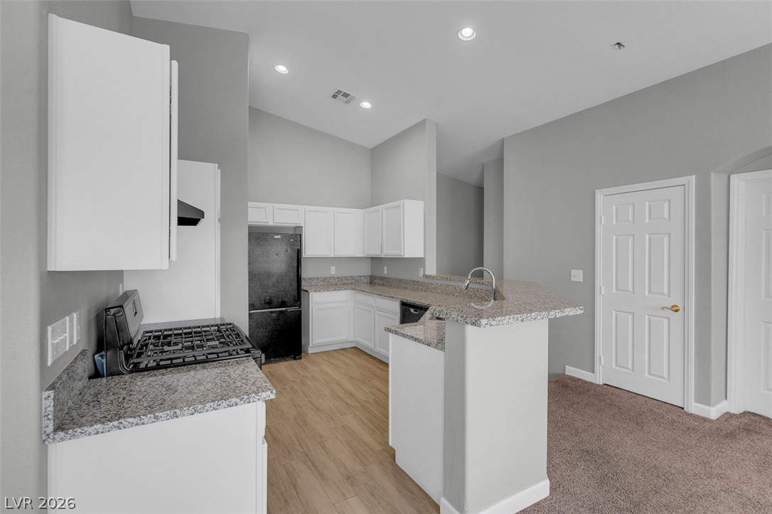 Photo 14 of 42, 6097 Slow Bob Street #101